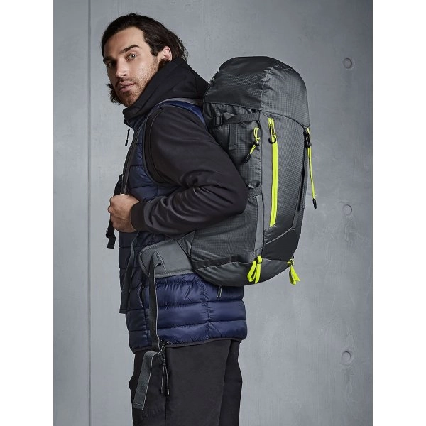 slx-lite-35-litre-backpack-4.webp