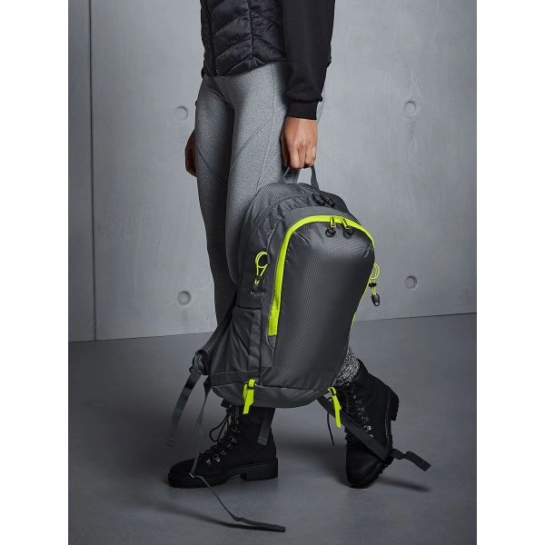 slx-lite-25-litre-daypack-4.webp