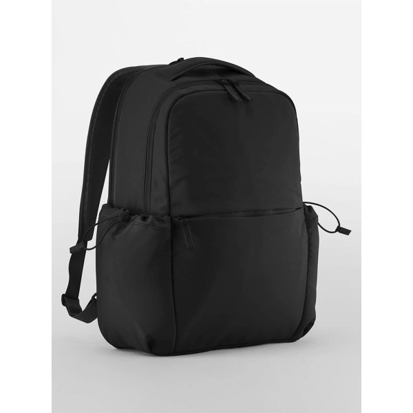 studio-backpack-black-2.webp