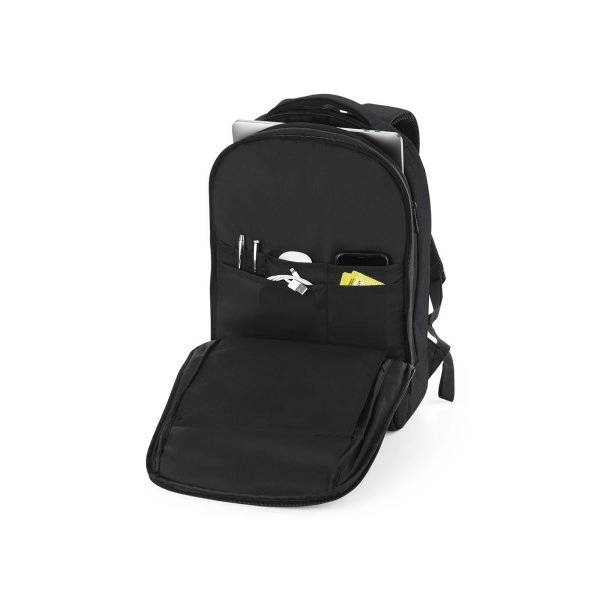 q-tech-charge-convertible-backpack-black-10.webp