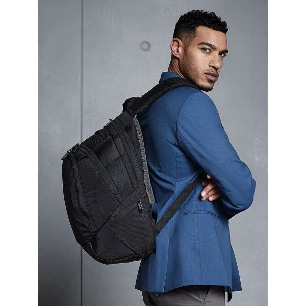 vessel-laptop-backpack-3.webp