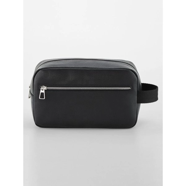 tailored-luxe-wash-bag-black-2.webp