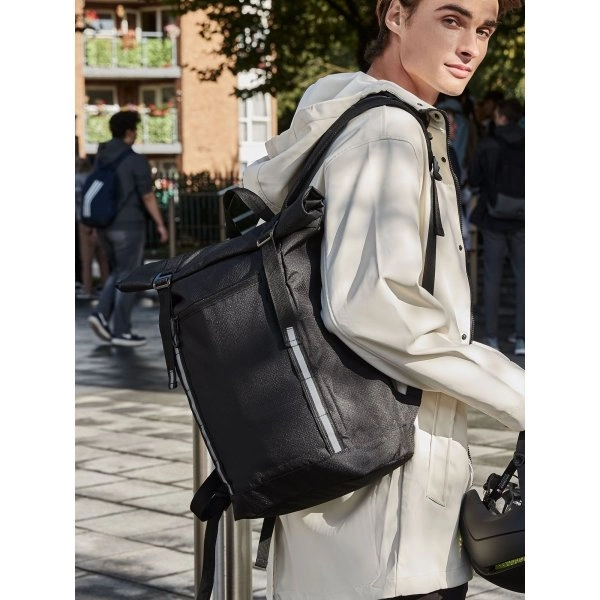 urban-commute-backpack-3.webp