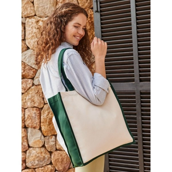 gallery-canvas-tote-2.webp