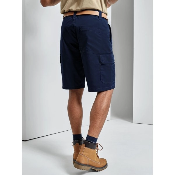 mens-workwear-cargo-shorts-4.webp