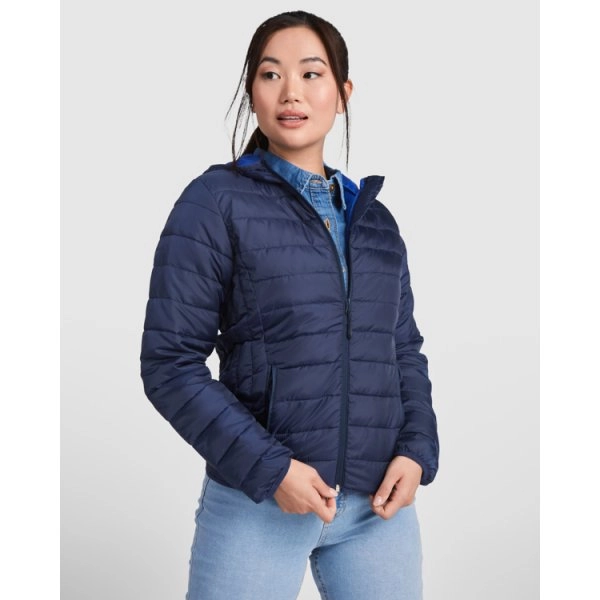 norway-woman-blu-navy-4.webp