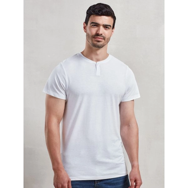 mens-comis-sustainable-tee-1.webp