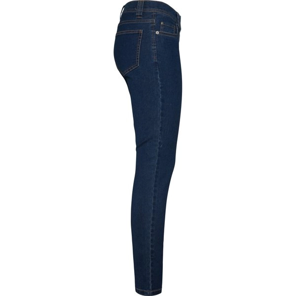 brock-woman-jeans-9.webp