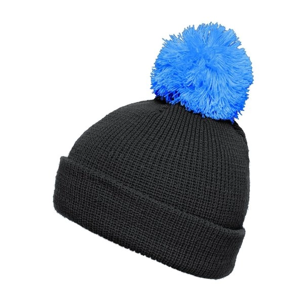 pompon-hat-with-brim-5.webp