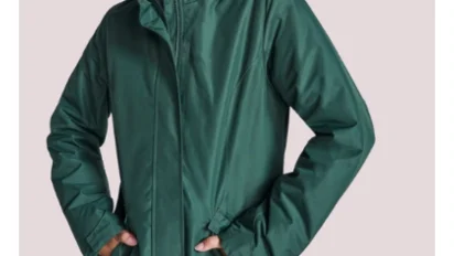 Il Parka da Donna Che Unisce Stile e Sostenibilità